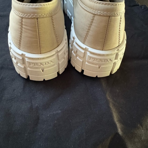 Prada platform sneaker shoes nylon.Authentic from beverly boutique. - Picture 8 of 15